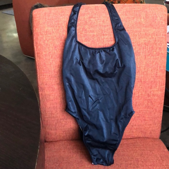 Bathing suit - Picture 1 of 4